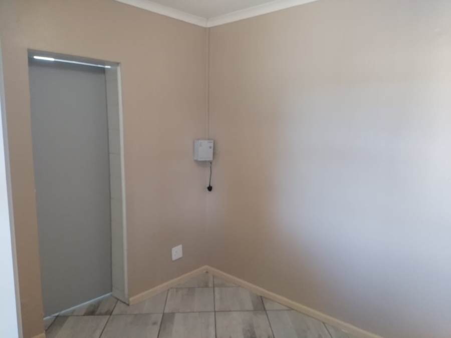 To Let 2 Bedroom Property for Rent in Marinda Park Western Cape